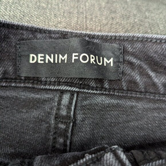Aritzia Denim Forum 50's Arlo Long Short in Washed Black - Picture 3 of 9